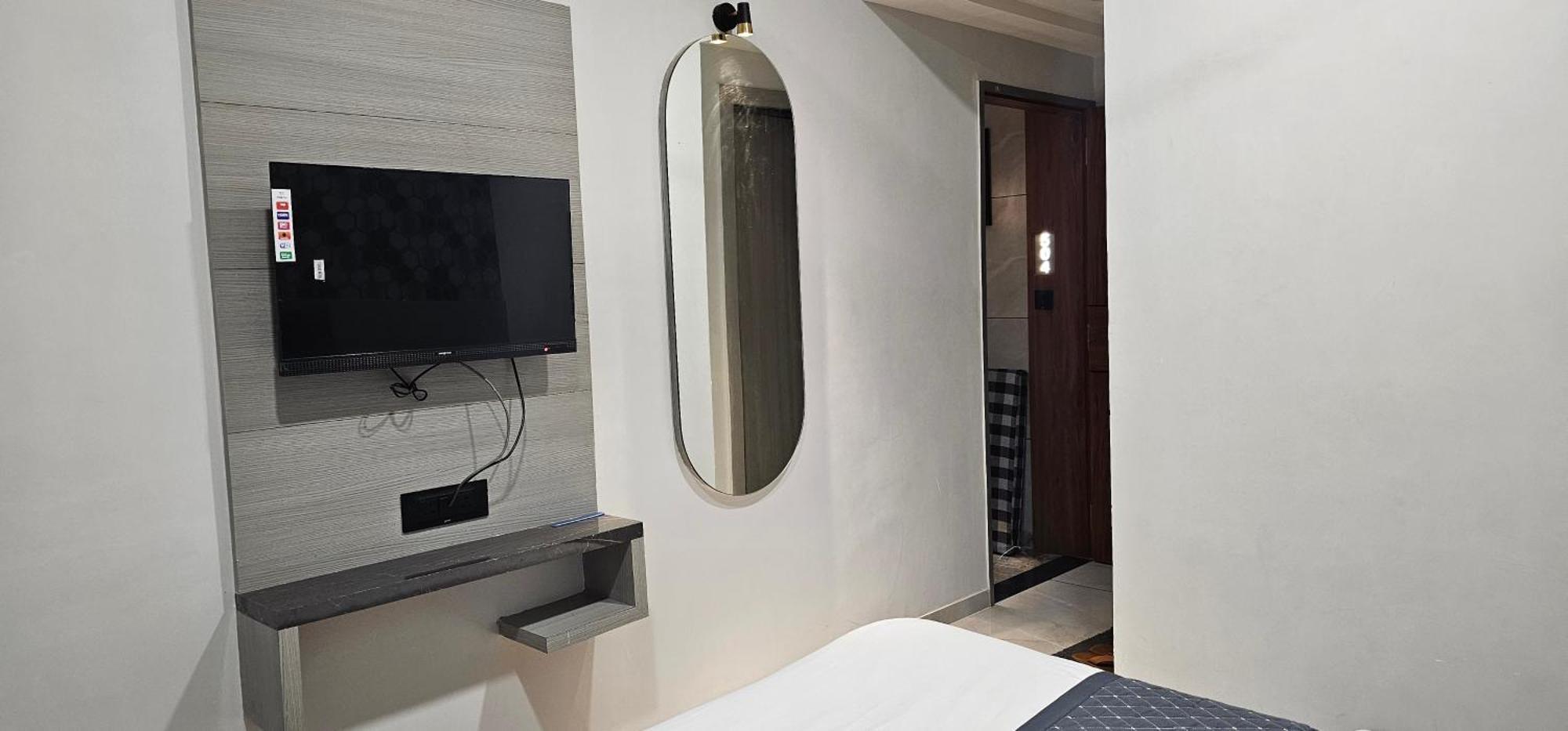 Hotel Allen Ahmedabad Eksteriør billede