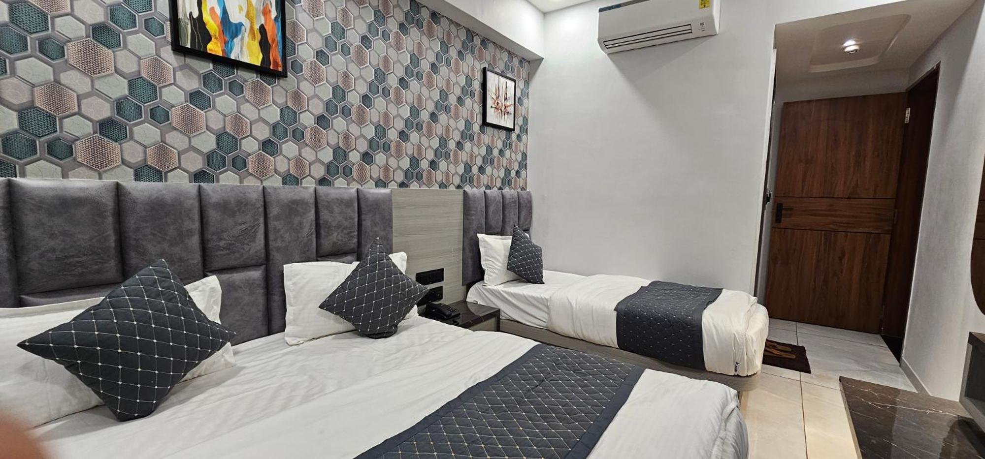 Hotel Allen Ahmedabad Eksteriør billede