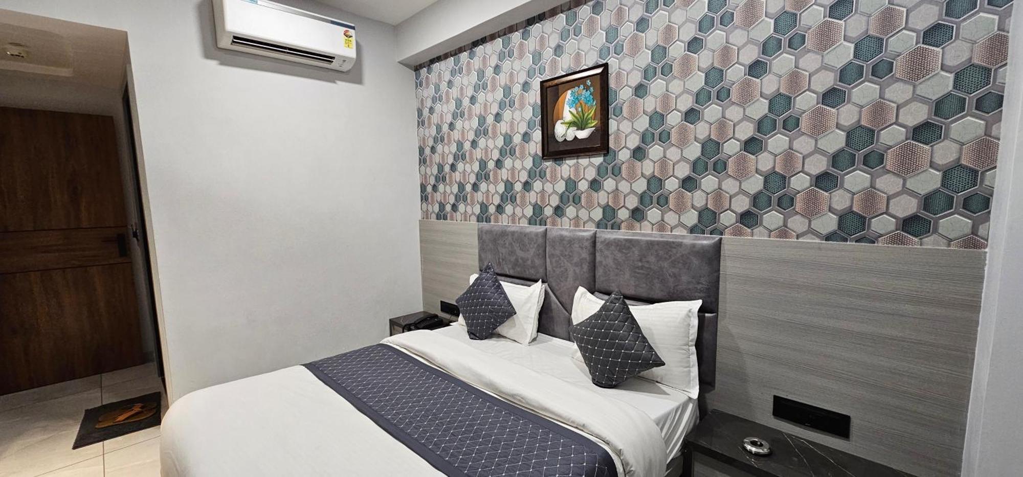 Hotel Allen Ahmedabad Eksteriør billede